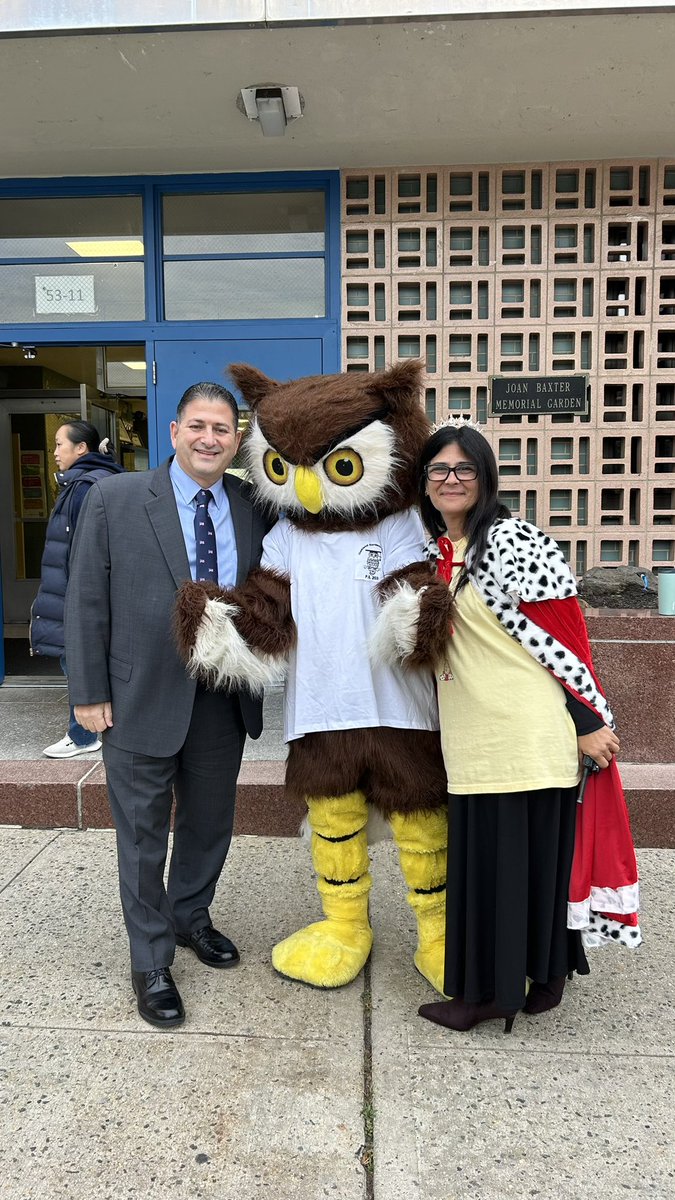 D26Team's tweet photo. Visited PS 203 today. The school reflects the excellence, care, and collaboration that make District 26 so special. Rigorous instruction, strong MTSS systems and a culture of inclusion and belonging were evident in every classroom. Proud of this remarkable community!  GO TEAM 203 https://t.co/zh2x9q2DfK