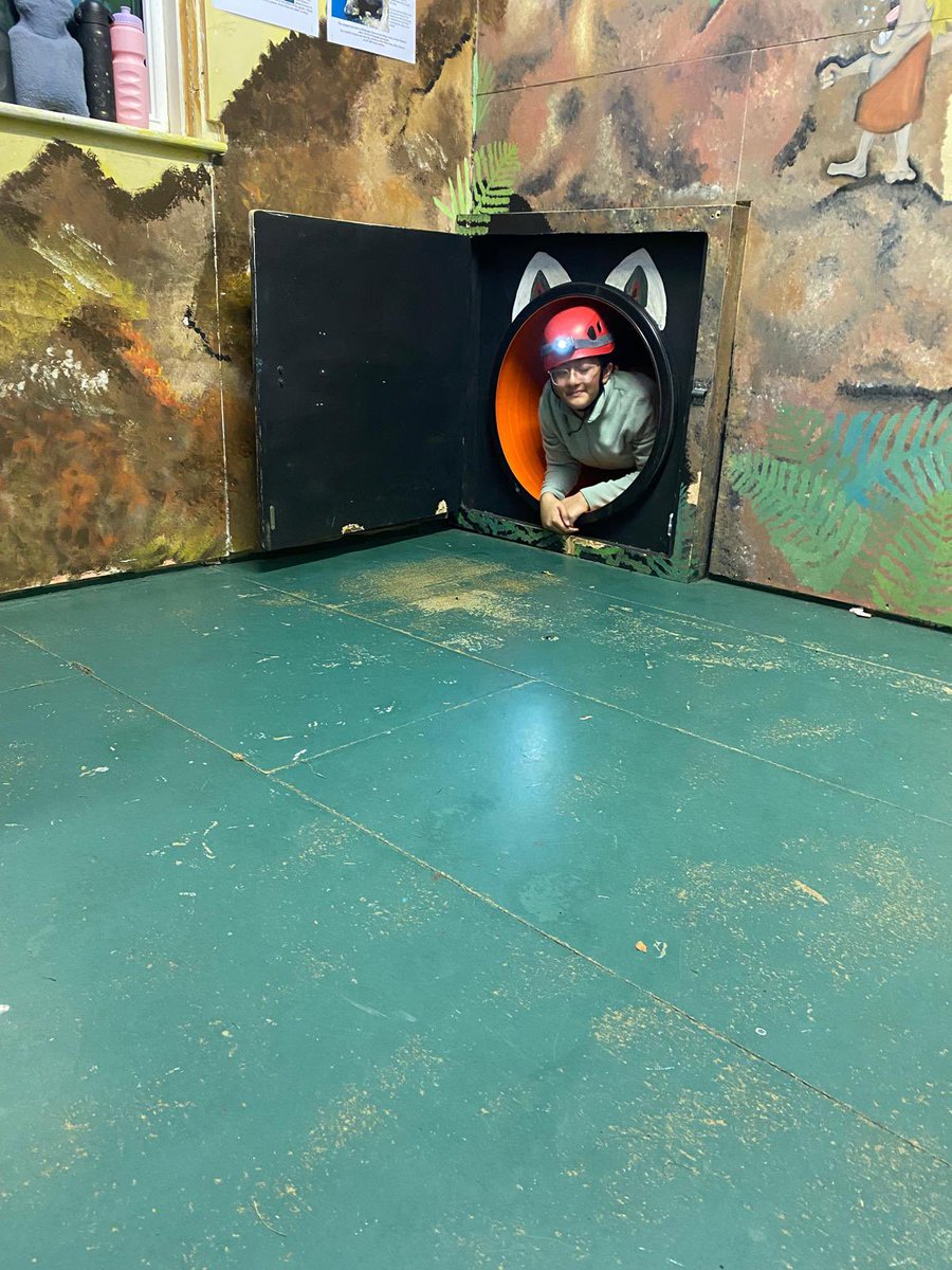 Riversideps1's tweet photo. Adventure in the woods, caving and problem solving professionals for group 4 today 🚶‍♀️‍➡️🧩 https://t.co/Q2Ga3kUt3V