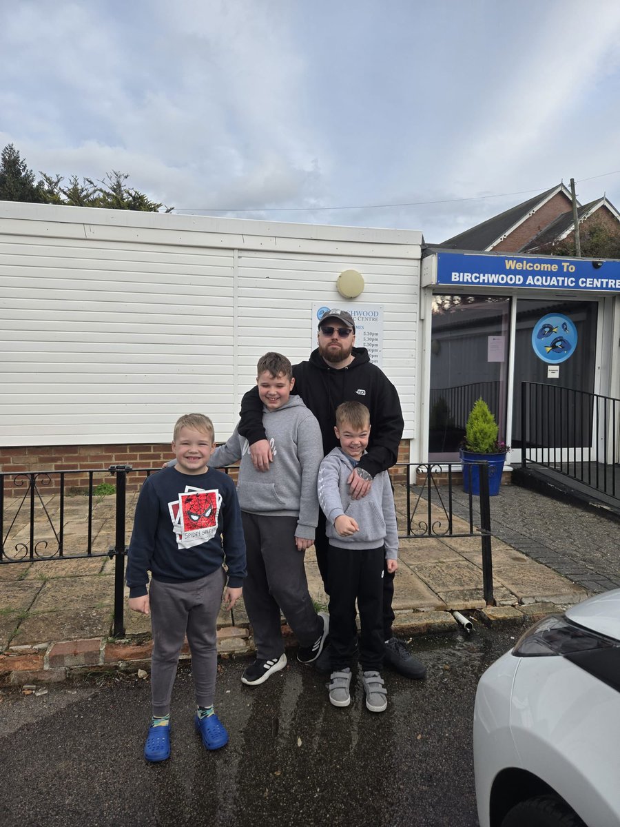 BattyEnit's tweet image. My passion for hating Lee will never end