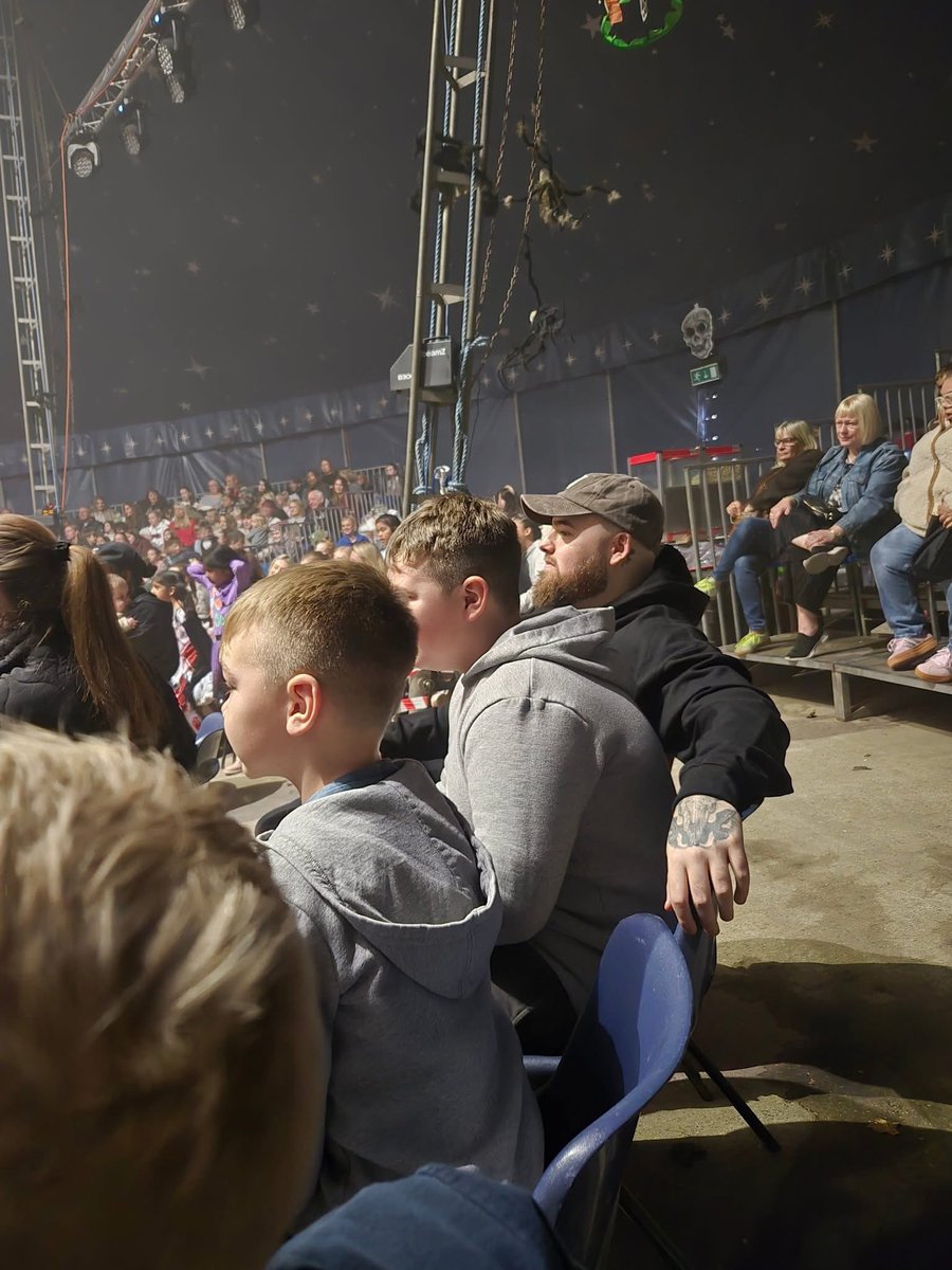 BattyEnit's tweet image. My passion for hating Lee will never end