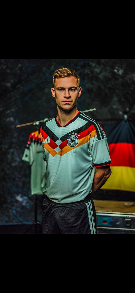 Irgendwie hat das sogar was! Etwas 90er Feeling! Wie 1990, 1992 und 1994! Endlich mal wieder mit 🇩🇪