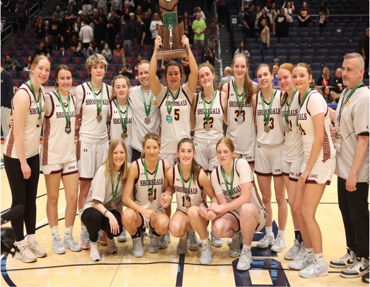 They’re back and ready to make waves 🌊
The Avon Lake Shoregals return to the KSA Winter Tournament — and they’re bringing that Lake pride and fire! 🔥

#Takeyourteamontheroad #Shoregals #AvonLakeBasketball #KSAWinterTournament