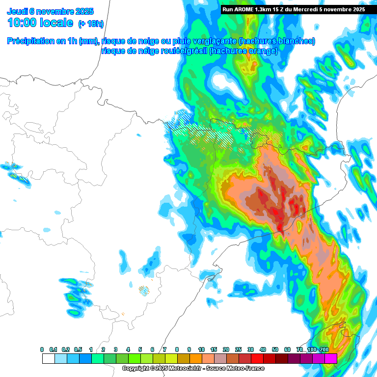 Arome15Z actualitzat!!, l'entrada de les escoles demà al matí pot ser de traca i mocador, si la pluja torrencial que marca el model cau, sobretot entre costa sud i central que és quan podria passar.  #meteo