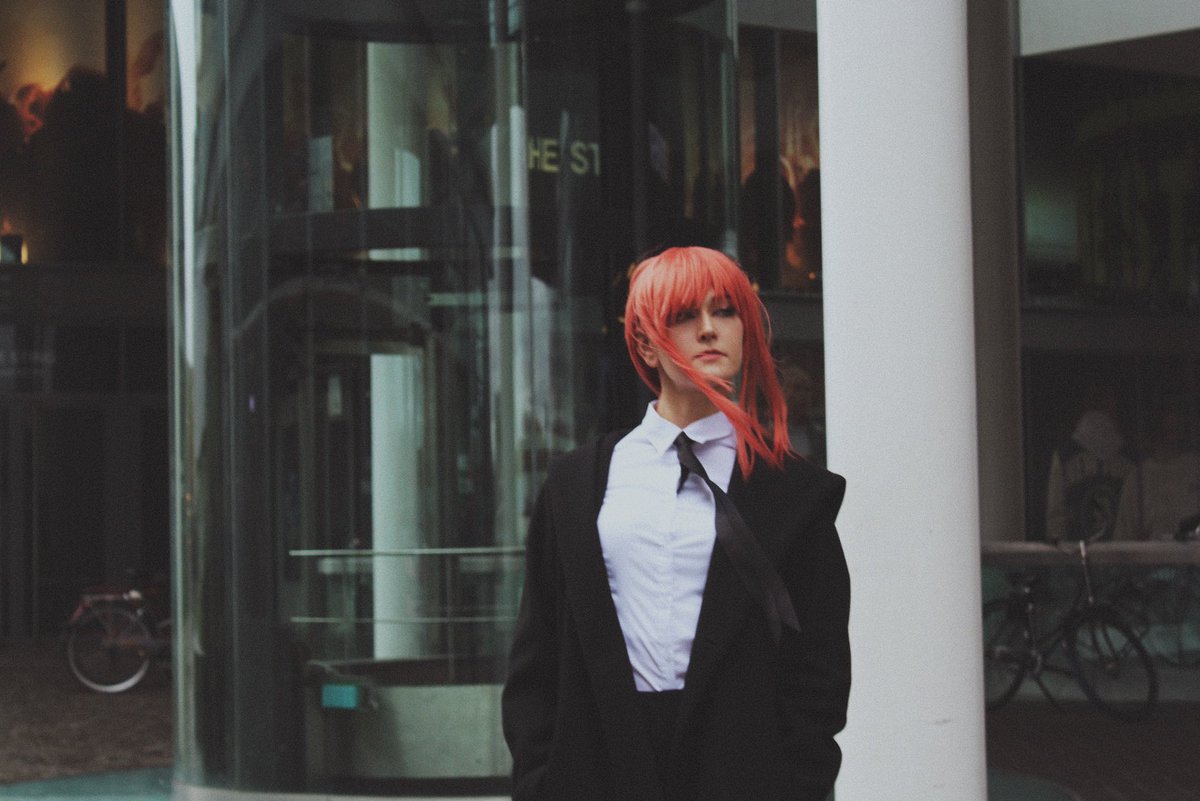 Hesp_cos's tweet photo. Makima cosplay 

from the chainsawman reze arc premiere 

#chainsawman https://t.co/C46RbJxZXE