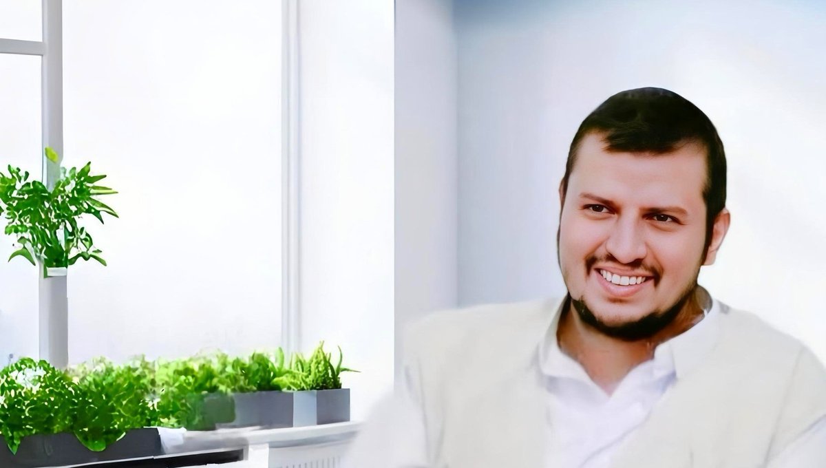 ⭕️ عن الإمام علي عليه السلام:
خير الناس من طابت سيرته وحسنت سريرته، فعرفهُ الناس بفعله قبل قوله.