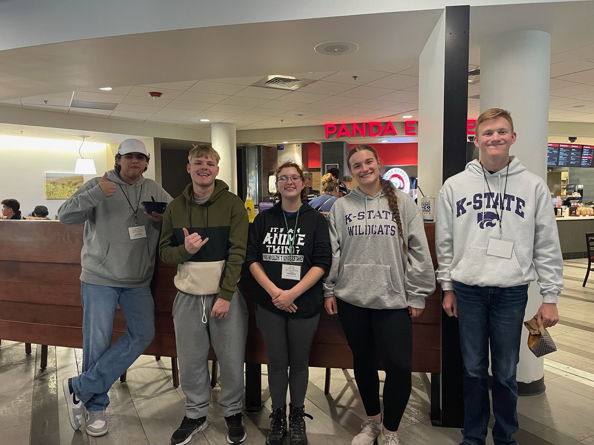 Olathe West Business tweet media