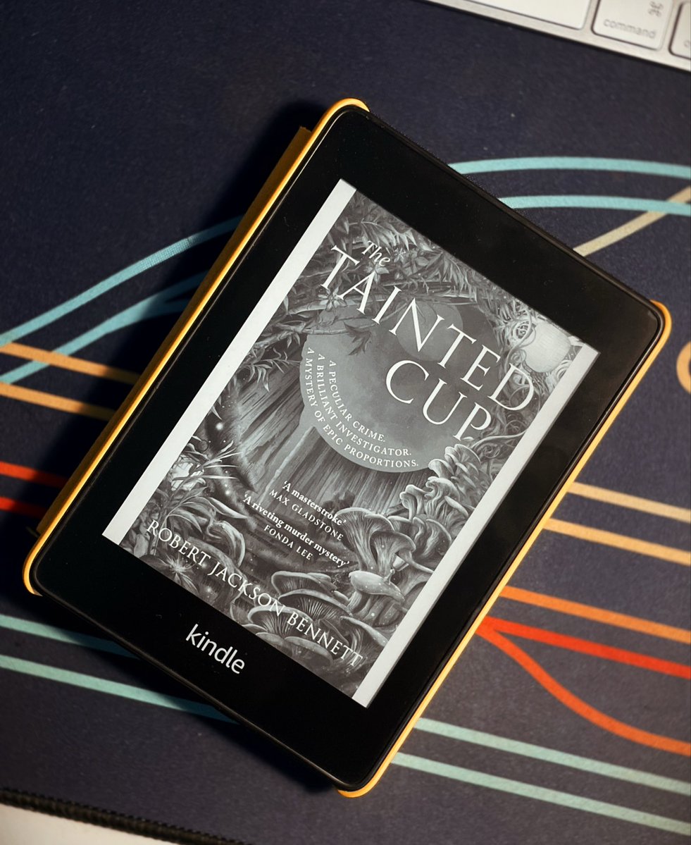 windjacker's tweet image. #FantasyIndiesNovember 5:

Last read: The Tainted Cup by Robert Jackson Bennett (4/5⭐️)
Currently reading: Will of the Many by James Islington (TBD)
Next read: probably Wasp bt Eric Frank Russel, but open to suggestions!