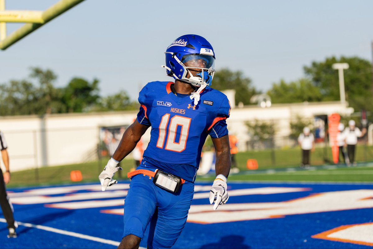 HCU Football tweet media