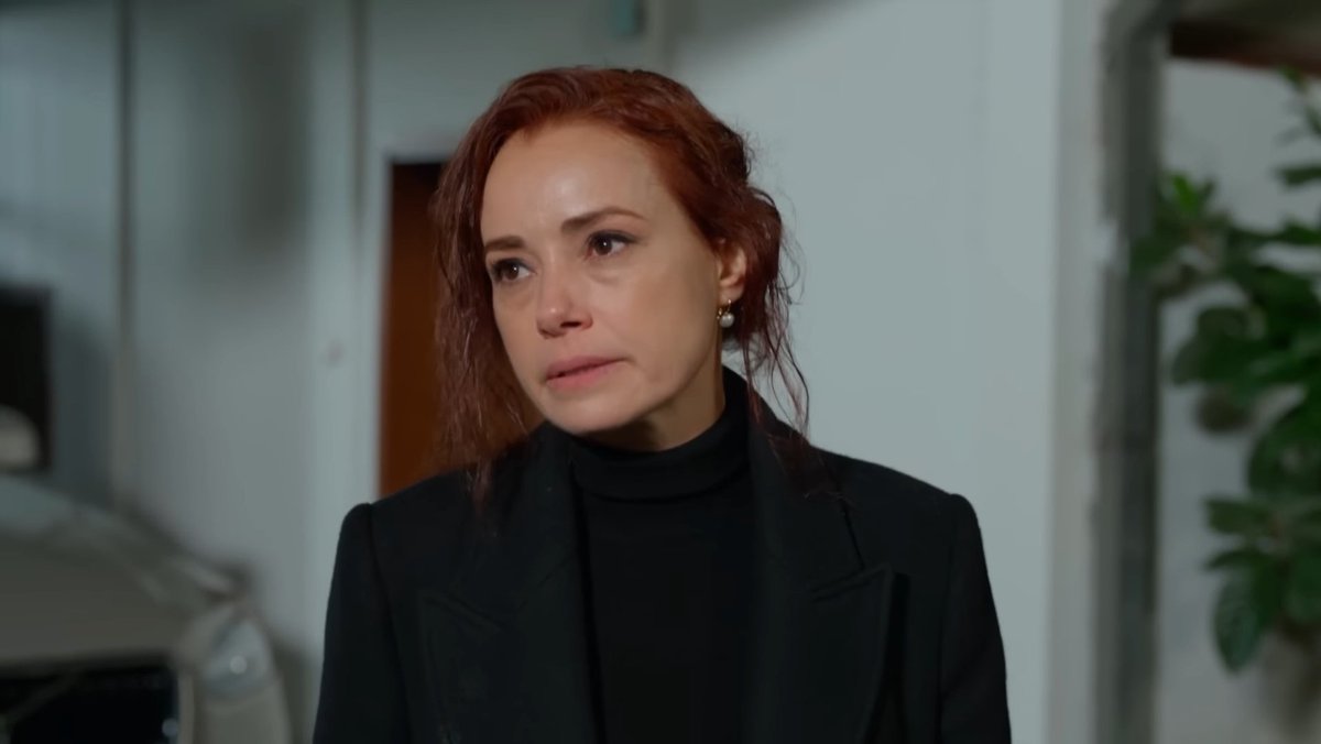 DaEfsun's tweet image. &quot;L*n sen nasıl bir adamsın?
L*n sen nasıl bir insansın?
Kardeşin o senin lan o senin kardeşin!! İnsan kardeşine yapar mı l*n bunu?&quot;

Tanıdık geldi mi? Devran diye bir arkadaş İmre diye bir kız için onun kardeşinden hesap sormuştu... 🥺😭 #Kıskanmak #Deha