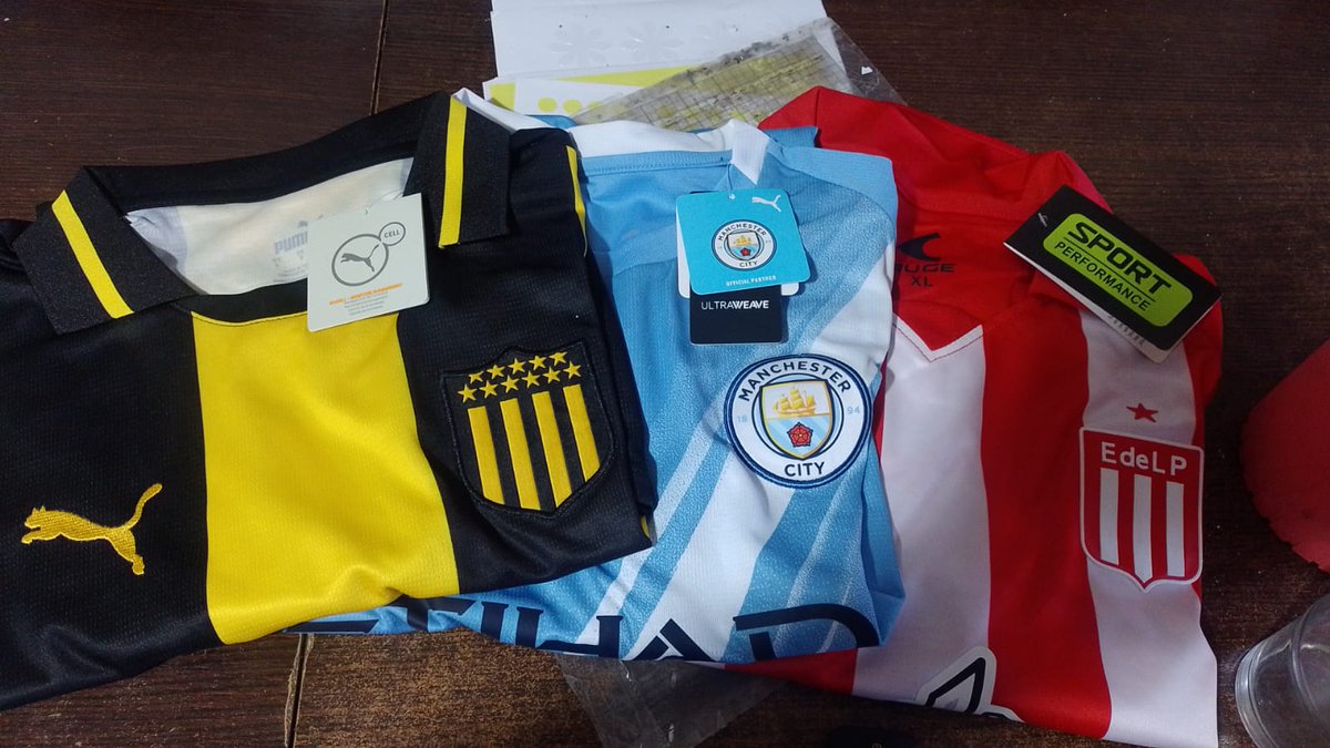 Finalmente me llegaron las casacas de mi gran amigo Chino <a href="/sptkits73203/">spfoot2</a> Y SON TREMENDAS! Miren lo que son 🔥🔥

Y recuerden que siempre que quieran una buena camiseta no duden en pedir en spfoot2.com 😉