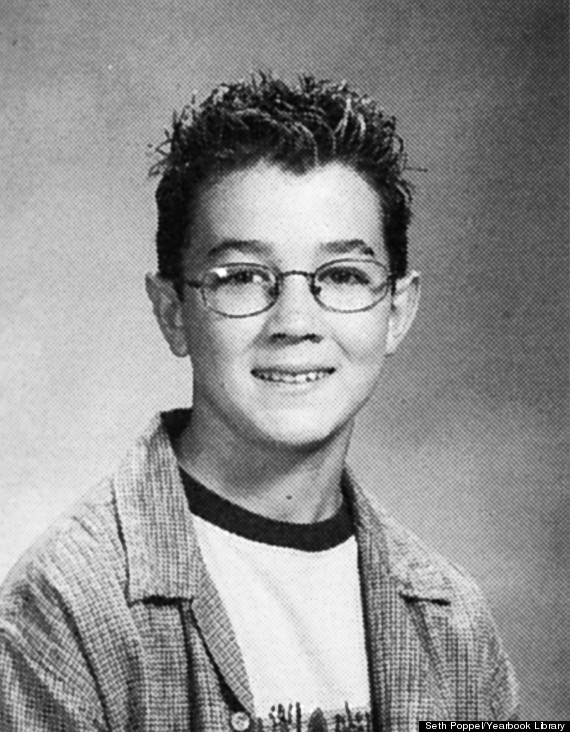 SpainJonasB's tweet photo. Hoy queremos desearle un muy feliz 38 cumpleaños a nuestro queridísimo @kevinjonas . Te queremos!! ❤️🥳 https://t.co/h7uEzqoAzX