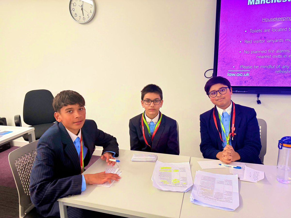 edenboyspreston's tweet image. Some of our talented pupils took part in a debating competition this evening at the University of Law, Manchester. They spoke with confidence, passion and maturity - did so well and made us super proud! 👏🎓🗣️ #WeAreStar #EBP #Ambition #StarFutures
