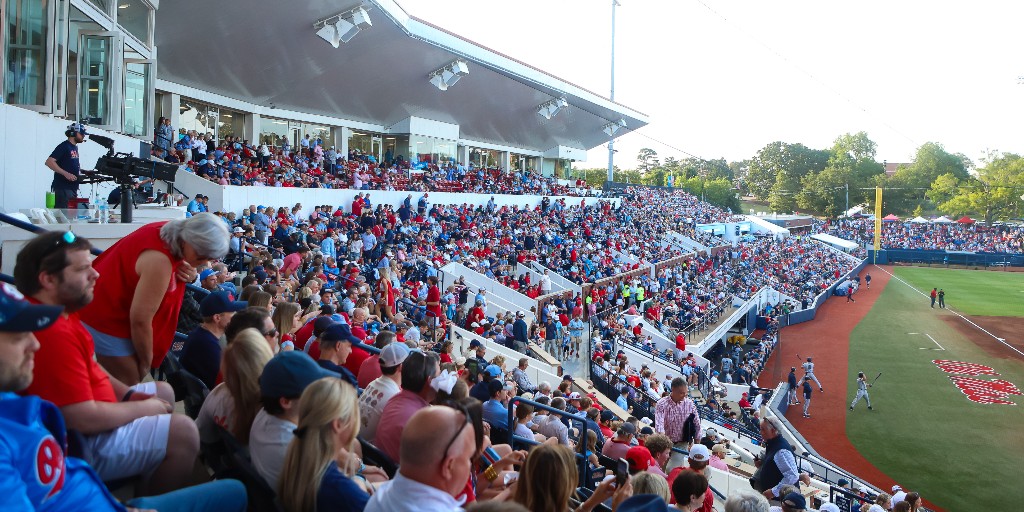 OleMissBSB's tweet image. 💯 days until we are back!