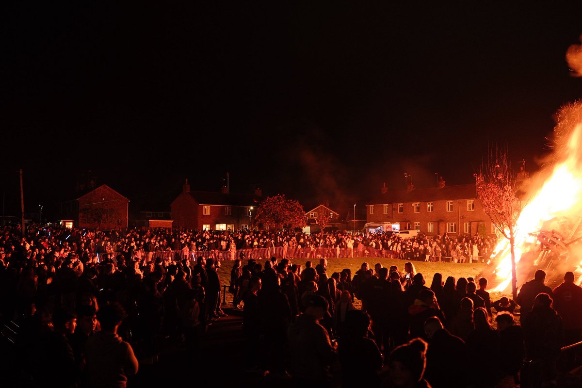 Curls on Camera tweet media