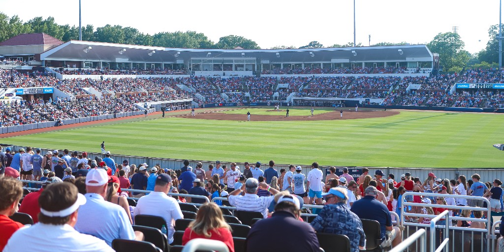 OleMissBSB's tweet image. 💯 days until we are back!