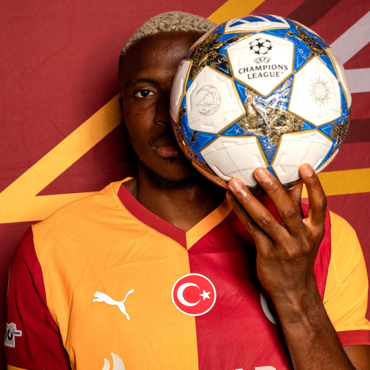 Osimhen, 6 golle an itibarıyla Şampiyonlar Ligi'nde gol kralı.

• Osimhen: 6 gol
• Erling Haaland: 5 gol
• Harry Kane: 5 gol
• Kylian Mbappe: 5 gol