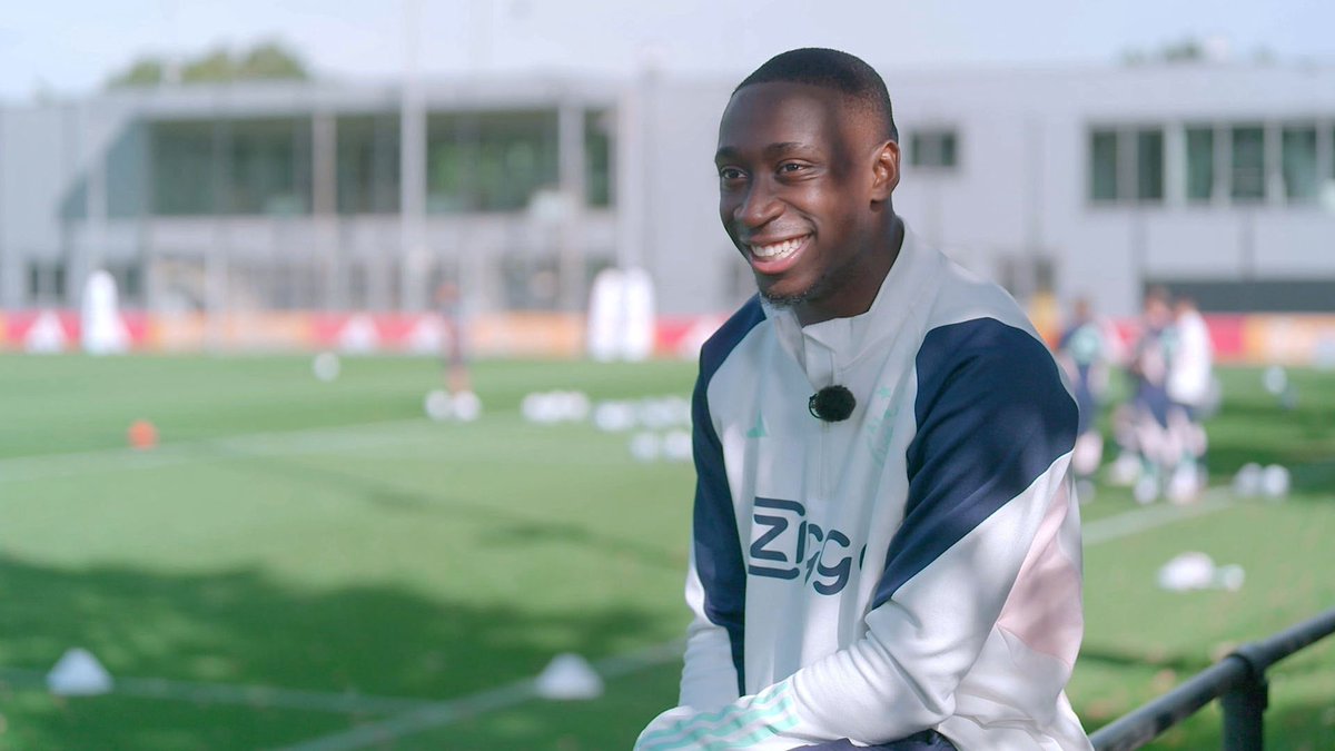 heitinga_out's tweet image. Forbs scoort ff 2x tegen Barca🙃
#ajax #ajagal #forbs