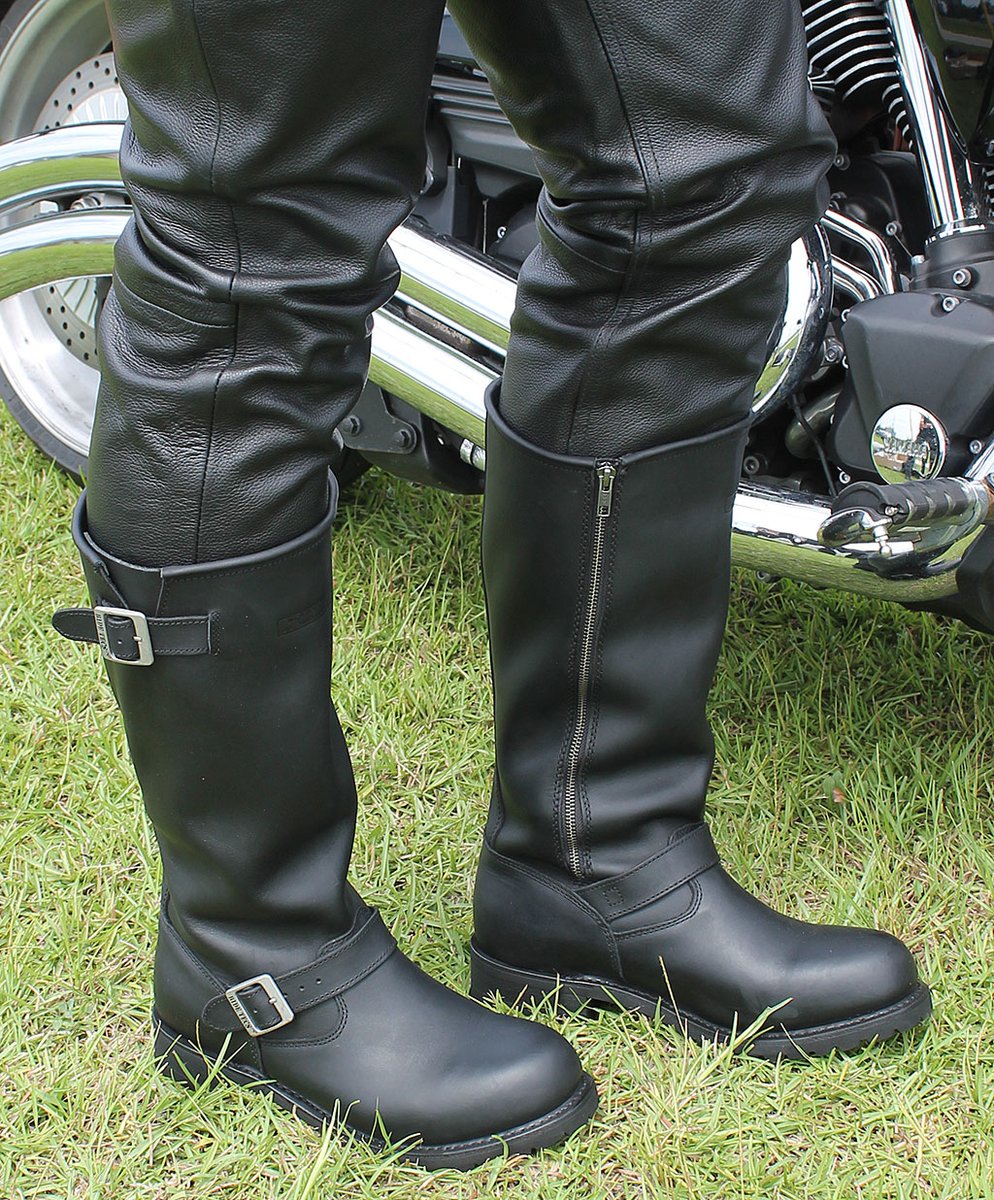JaminLeather's tweet image. Stepped into next-level gear: Our 16″ Engineer Boots with inside zipper and oil-tanned cowhide leather. Rugged, weather-ready and built to keep up. 🔥 Get your pair now and own the ride.  

#JaminLeather #LeatherLife #ReadyForAnything #BM1444ZWK