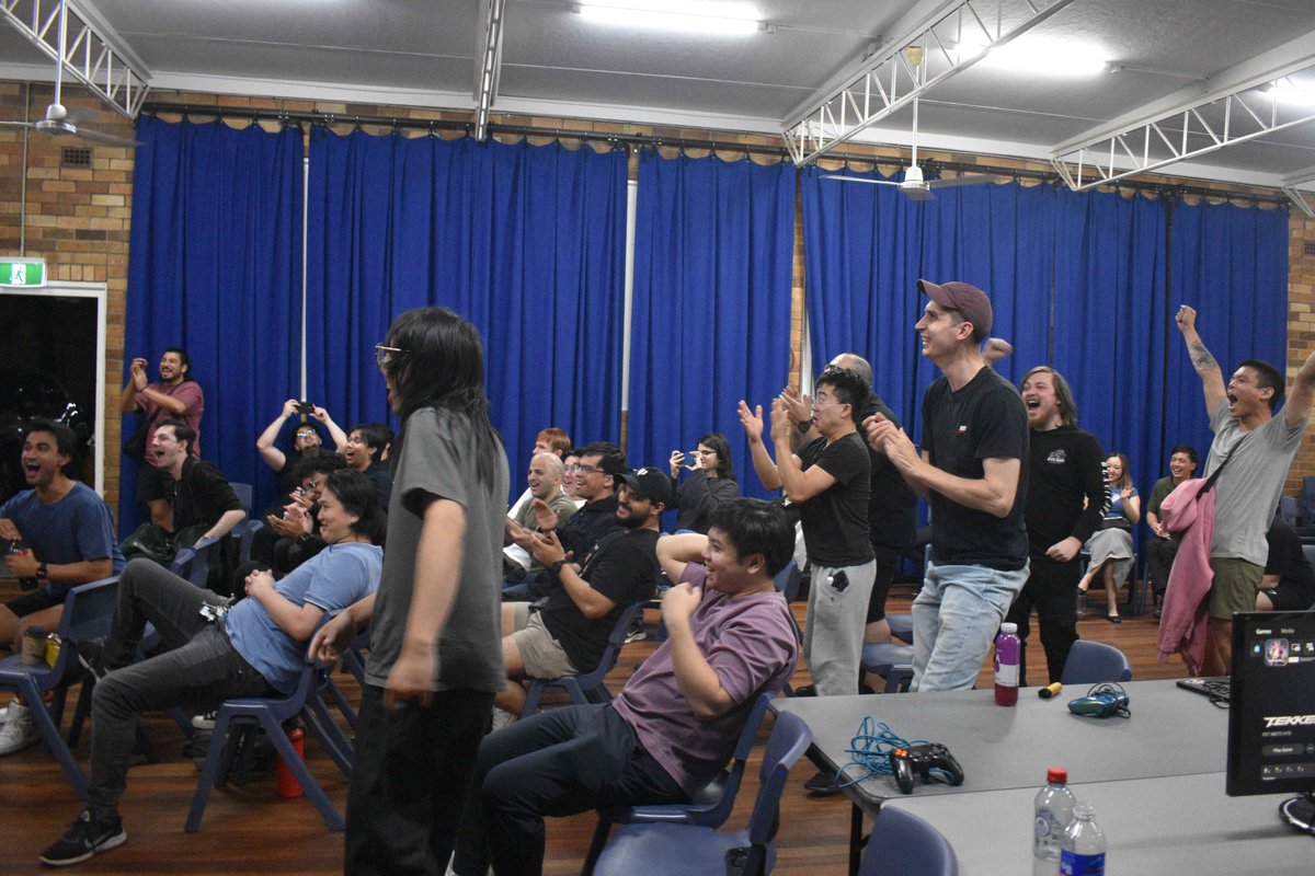 Trouble in Parradise tweet media