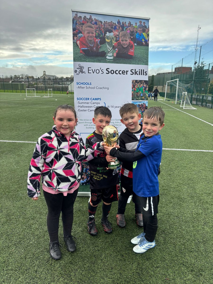 EvoSoccerSkills's tweet image. Evo’s Halloween Camp World Cup Winners 👏👏👏🏆⚽️❤️ #Evos #GetInvolved