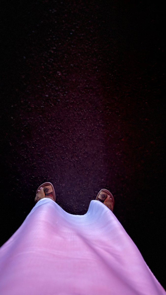 67arr's tweet image. تعال نسامر الليل على نور القَمر
وإن غاب القَمر نسهر على نورك .