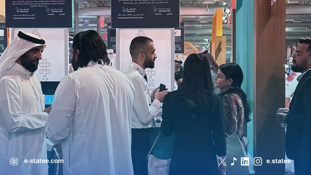 e_statee's tweet photo. ختام اليوم الأول من مشاركة e state في #ملتقى_بيبان_25 
يوم مليء بالزيارات والفرص✨، ونستعد ليوم جديد غدًا https://t.co/q2qCg0m646