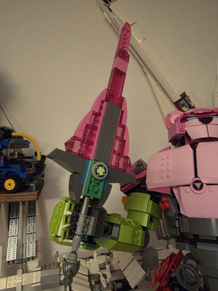 And that's another <a href="/LEGO_Group/">LEGO</a> build completed 🙌 

<a href="/Fortnite/">Fortnite</a> Team Leader 💪❤️