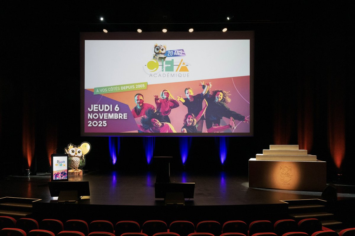 🎬 Quelque chose se prépare… au Palais des Congrès du Futuroscope

Les équipes du GIP / CFA académique s’activent en coulisses pour célébrer comme il se doit les 20 ans du CFAA.
Restez connectés… la suite arrive très vite 🦉🎈🎂