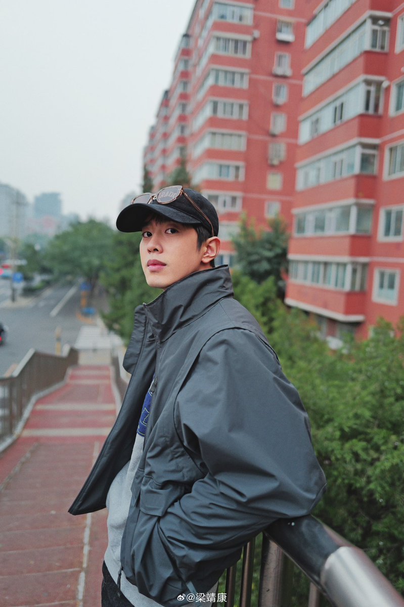 iLoVIit's tweet photo. 💚🖤

#梁靖康 #LiangJingkang #LeonLeong #양정강 https://t.co/idgkQUfIWK