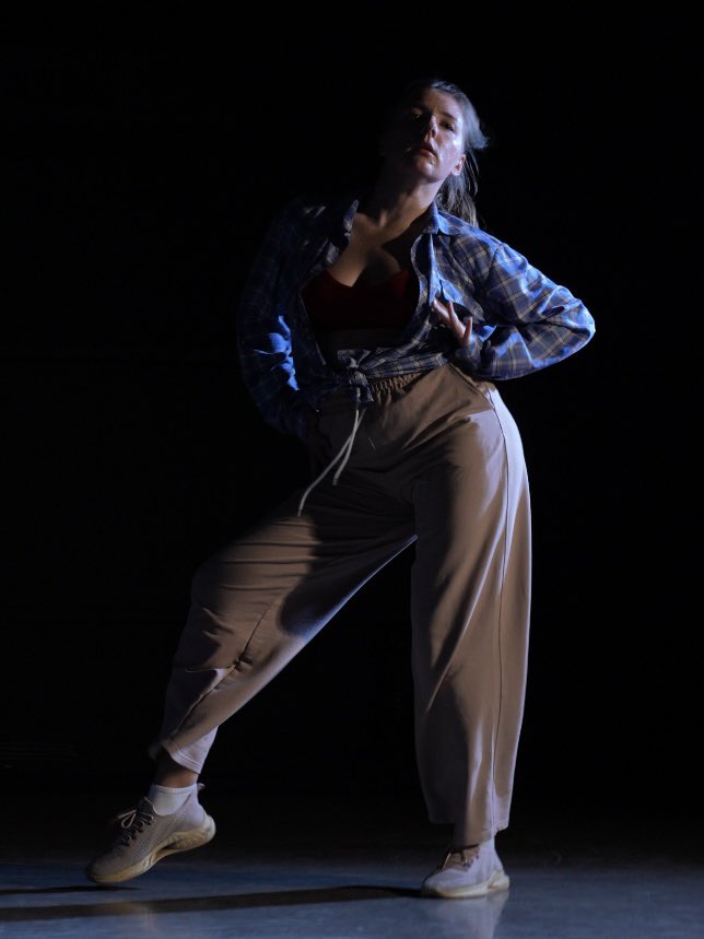 ARTNATKA95's tweet image. Footage taken in motion. I love it. I love dance.
Good night