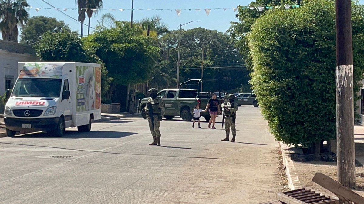 Riodoce_mx's tweet image. #Estatal | Elementos del #Ejército Mexicano, en coordinación con la policía municipal de #Guasave, llevaron a cabo un #operativo en la sindicatura de #Bamoa.
👉bit.ly/47H2kE6