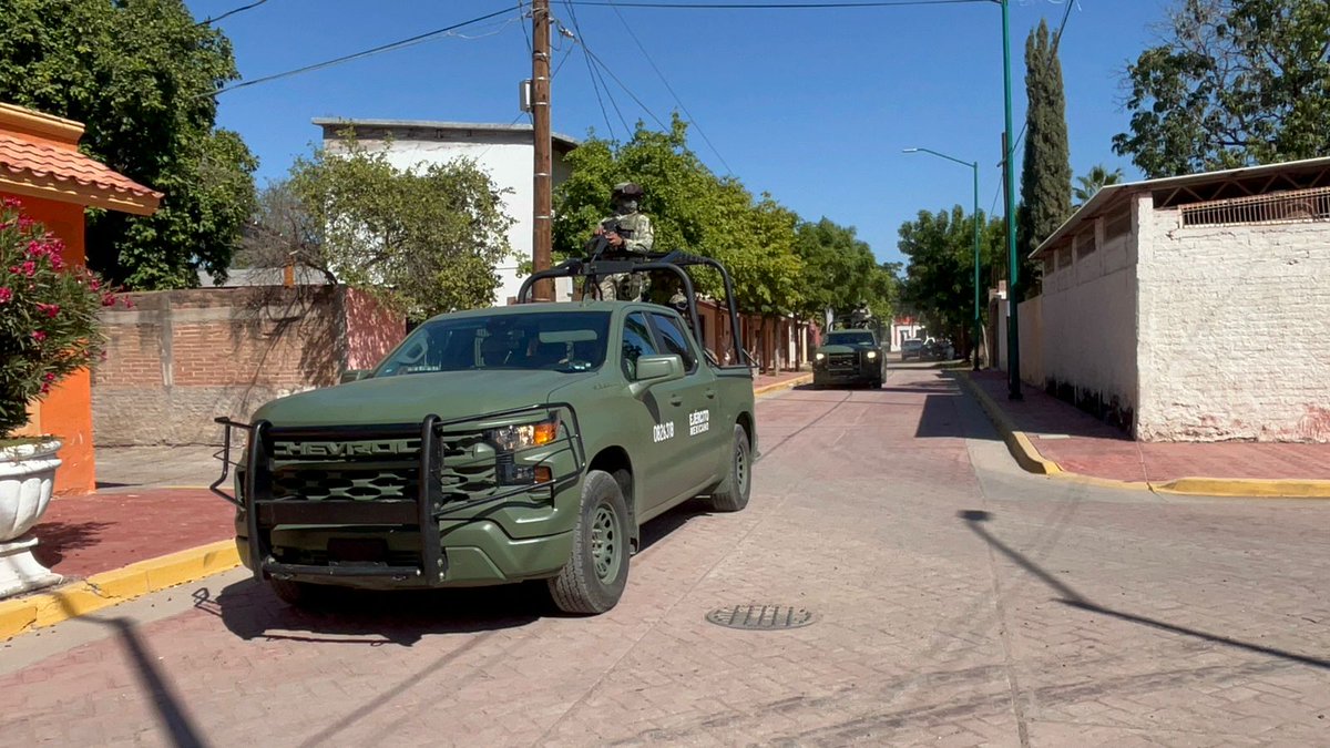 Riodoce_mx's tweet image. #Estatal | Elementos del #Ejército Mexicano, en coordinación con la policía municipal de #Guasave, llevaron a cabo un #operativo en la sindicatura de #Bamoa.
👉bit.ly/47H2kE6