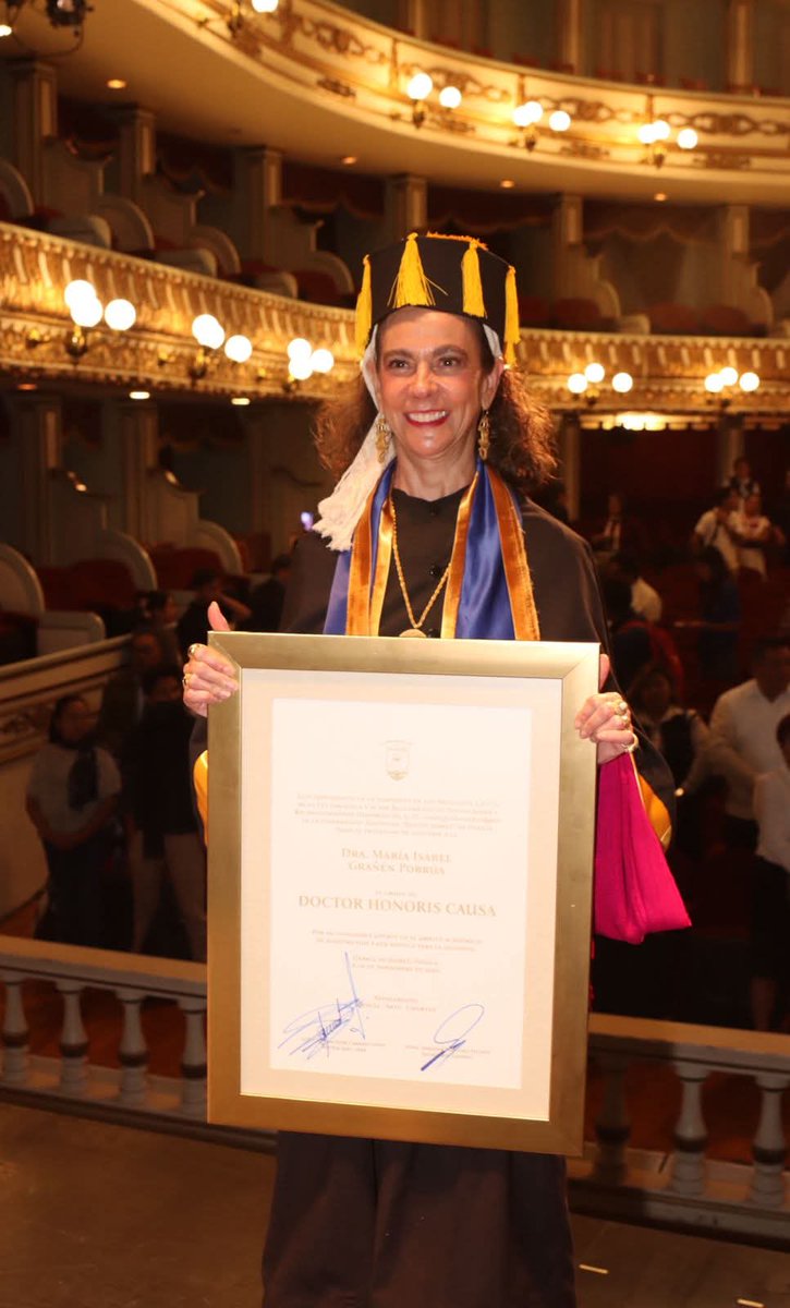 Felicitamos a la Dra. María Isabel Grañén Porrúa por haber recibido el Doctorado Honorius Causa por parte de la Universidad Autónoma "Benito Juárez" de Oaxaca (UABJO) quien ha reconocido la invaluable trayectoria y el compromiso con la cultura y el patrimonio de Oaxaca.