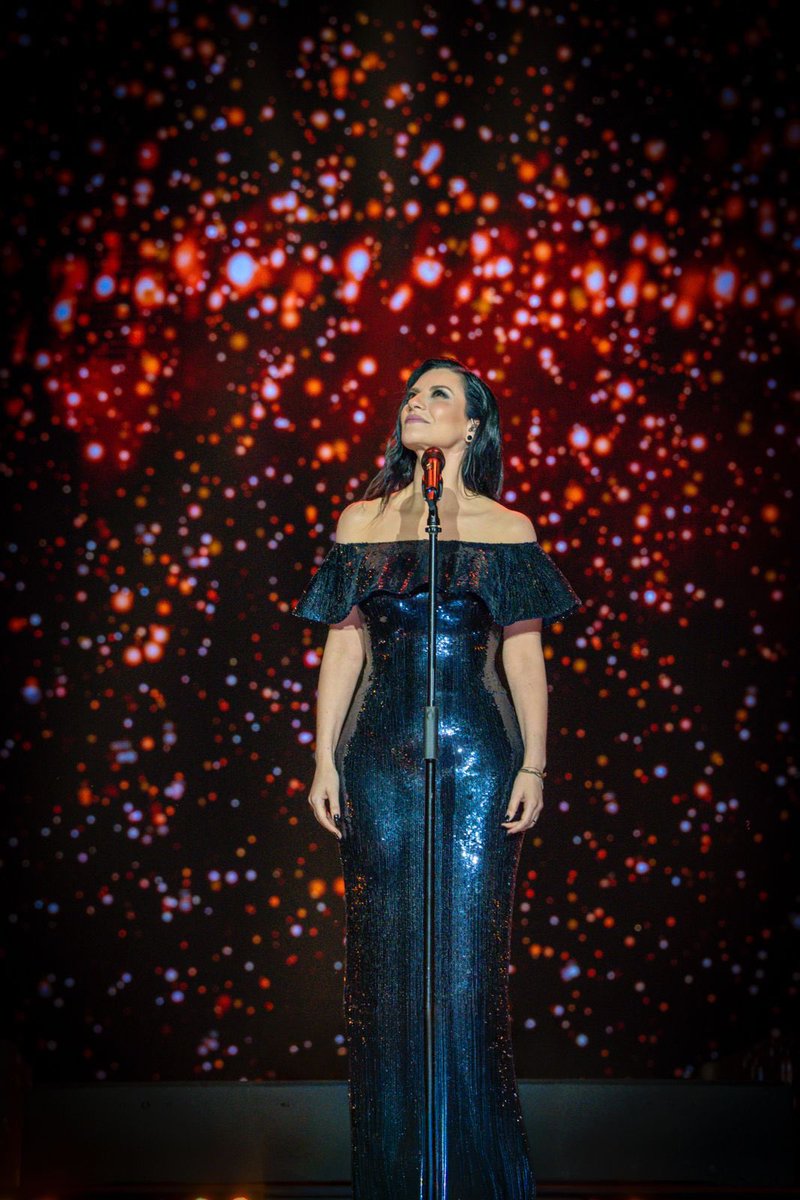 Laura Pausini tweet media