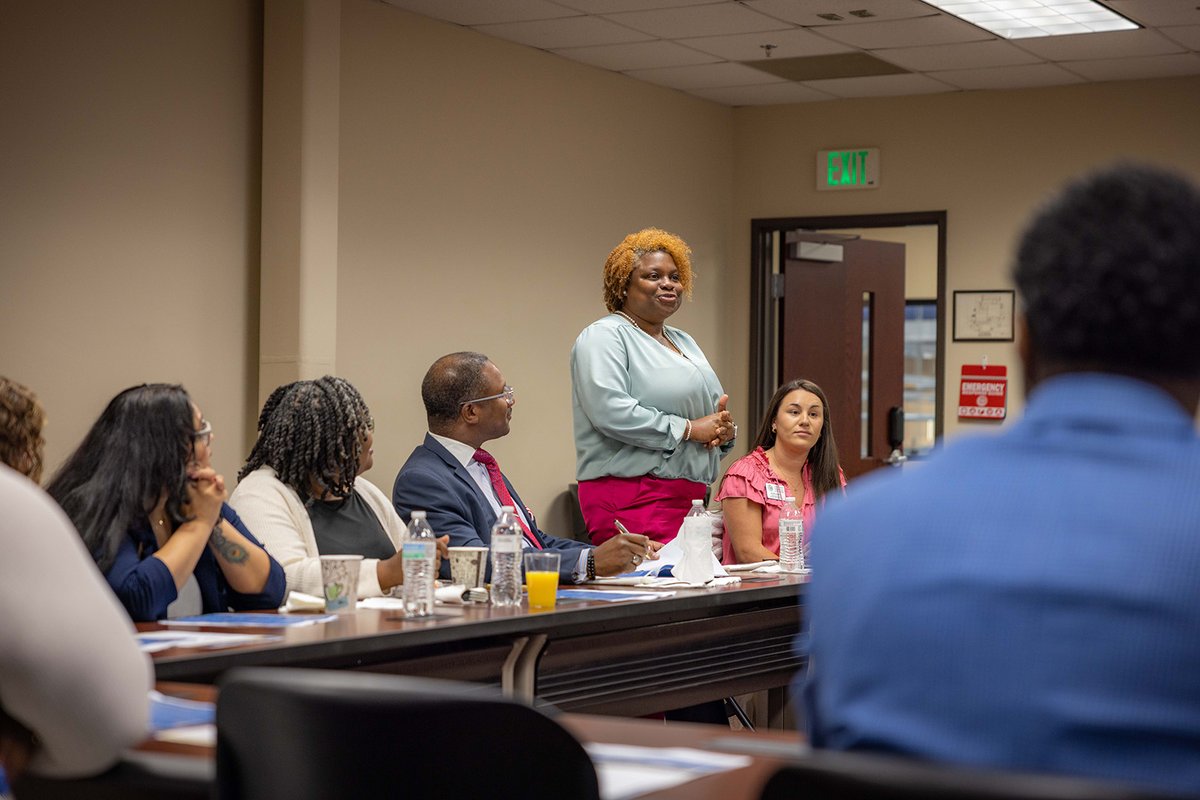 FloDar_Tech's tweet image. Please join us in welcoming FDTC&apos;s newest employees to the best college in the Pee Dee. Our new employee breakfast was great. If you&apos;re interested in working at a great college that transforms lives our job listings can be found on LinkedIn and here: schooljobs.com/careers/fdtc