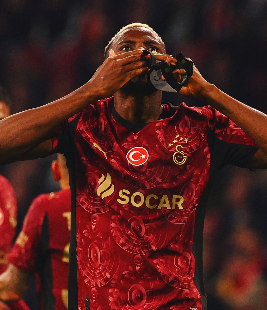 Galatasaray_FR_'s tweet photo. 🚨 LES MEILLEURS BUTEURS DE LA LDC : 

🥇 VICTOR OSIMHEN - 6 buts
🥈 Haaland - 5 
🥉 Kane - 5 
4️⃣ Mbappé - 5
5️⃣ Gordon - 4 

L'attaquant préféré de ton attaquant préféré. https://t.co/V8FpoBmwY2