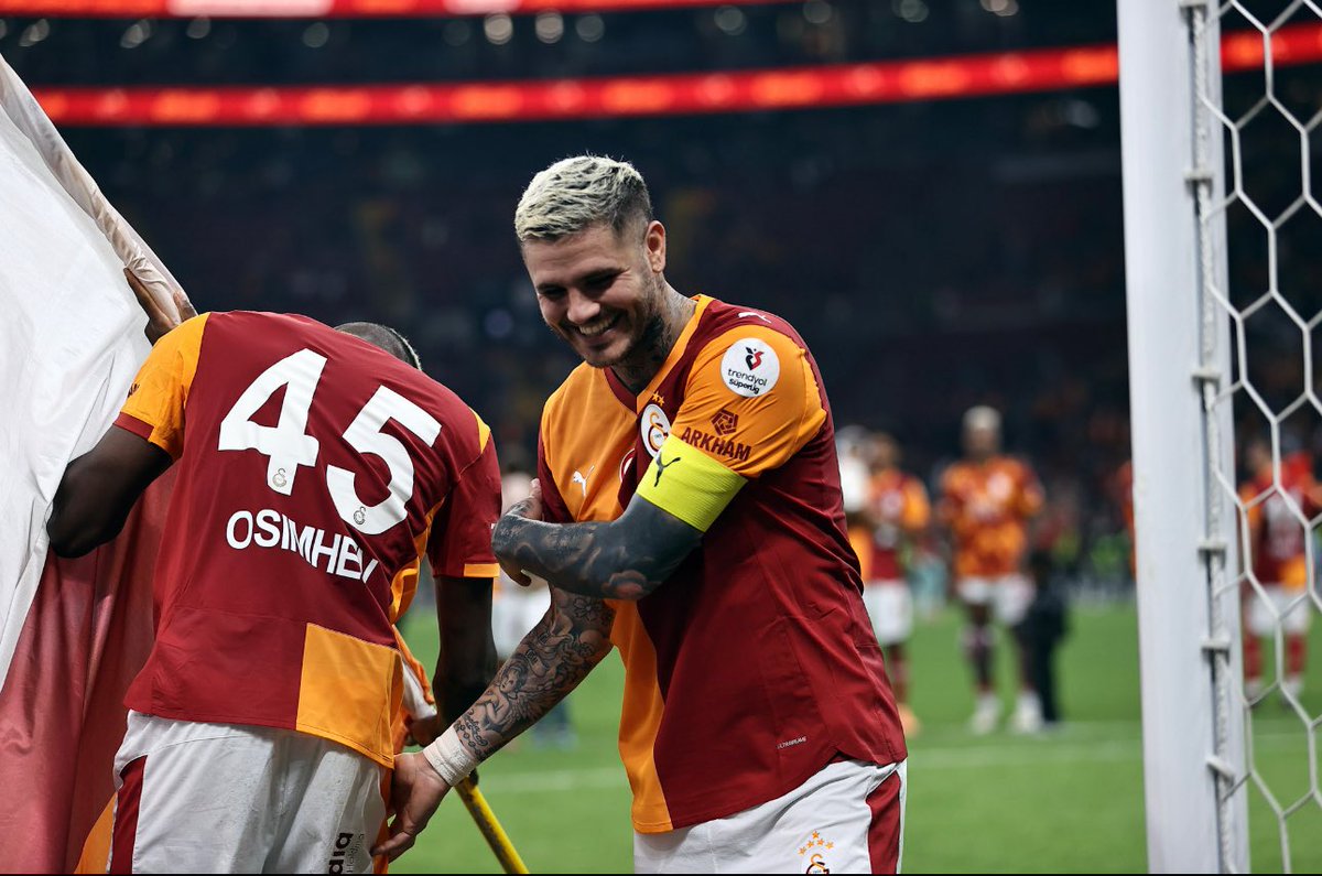 Herşey Sırayla Yavaş Yavaş Yolun Açık Olsun “ HAYALLERİMİZ DÜNYADAN DAHA BÜYÜK ” 
<a href="/GalatasaraySK/">Galatasaray SK</a> 
#BugünGünlerdenGalatasaray
❤️💛