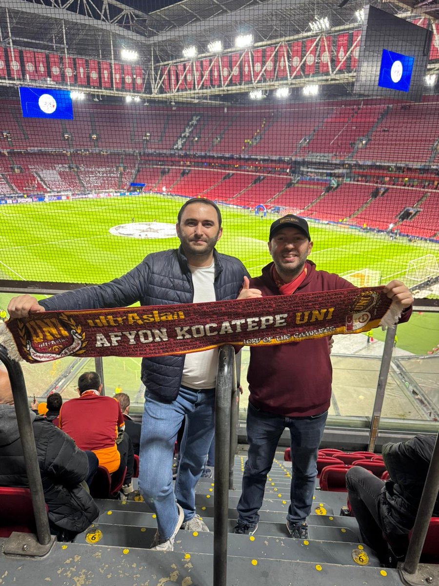 uAUNIAKU's tweet image. HEDEFİMİZ AVRUPA SAMİYEN’DE KALKSIN O KUPA !

Galatasaray'ımızı amsterdam’da ve Erenlerde yalnız bırakmadık.
