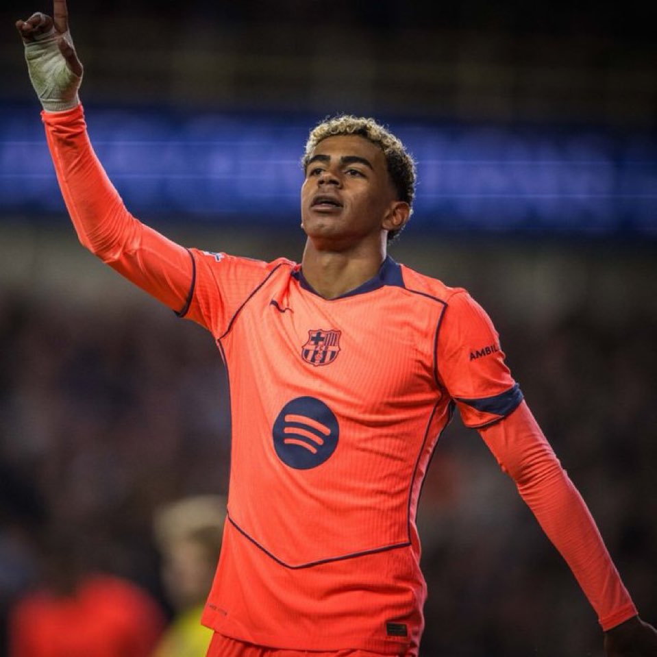 🚨 — لامين يامال أمام كلوب بروج :

✅ سجل هدف

✅ 98 مرة لمس الكرة 

✅ 50/62 التمريرات الناجحة 

✅ 4 صناعة الفرص

✅ 1 صنع فرصة محققة للتسجيل 

✅ 4 استعاد الكرة 

✅ 5/11 المراوغة الناجحة 

✅ 8/16 كسب صراع بدني

✅ 3/6 كرة طويلة ناجحة 

❌ 0/8 العرضيات الناجحة 

❌ 1 أضاع