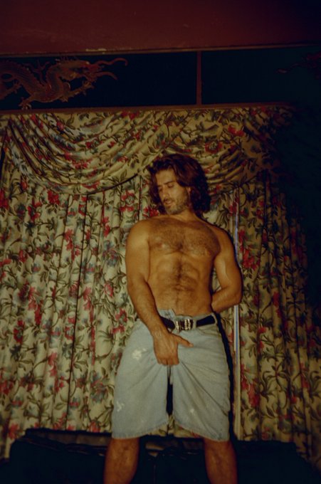 1 pic. Adivinha quem desceu pro play 😈  Vem brinca... https://t.co/ylVaZgY93t https://t.co/7FBotFut5