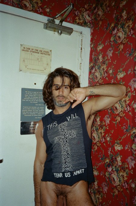 3 pic. Adivinha quem desceu pro play 😈  Vem brinca... https://t.co/ylVaZgY93t https://t.co/7FBotFut5