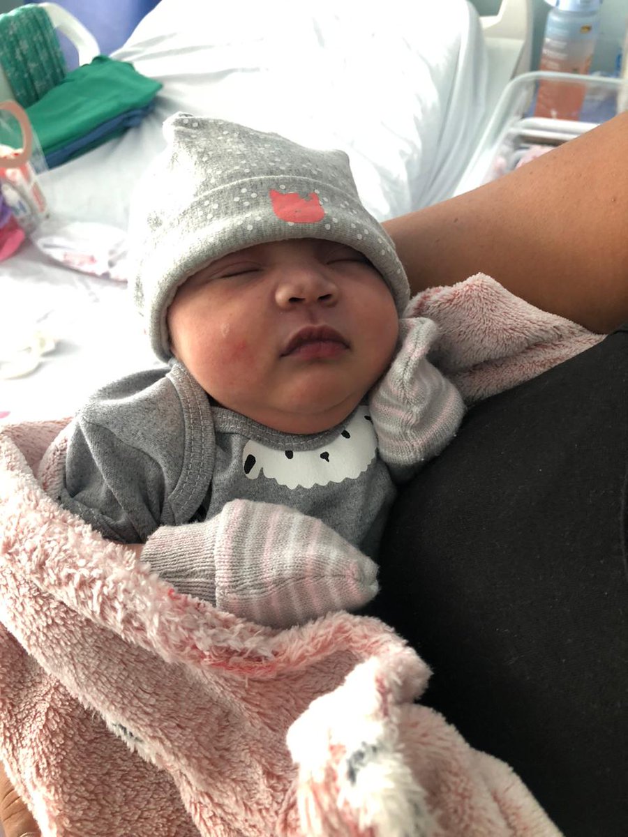 Gilli_Balla's tweet photo. Vc é tudo que eu pedi pra Deus, eu te amo minha princesa 💞🥰❤️ https://t.co/hISxEVzYNS