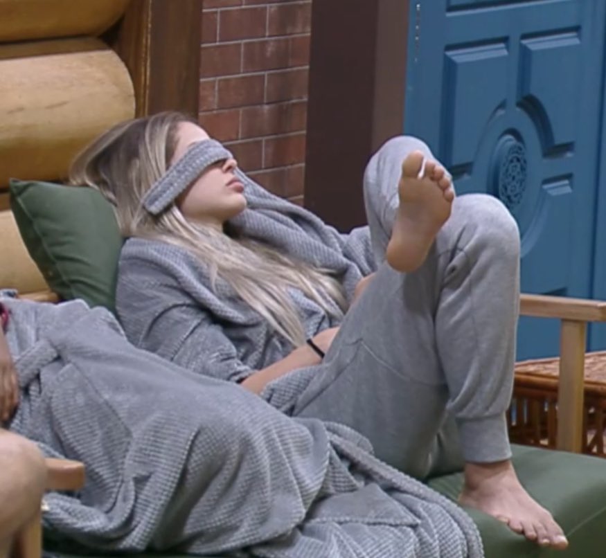 raituita_'s tweet image. kkkkkkk ??? #TeamSaory #AFazenda