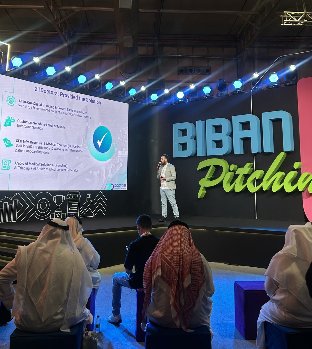 Hessabdullatef's tweet image. سنويًا ينجح ملتقى بيبان في إثباته بأن الإلهام والابتكار لا حد له💫

بيبان هو تجسيد لمعنى الفرص؛ والمكان المخصص لبناء شراكات وصفقات رائعة.