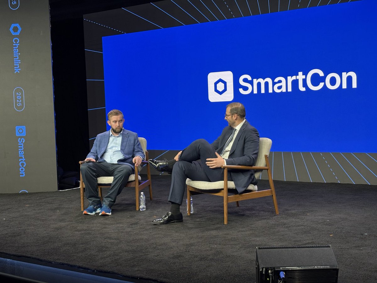 adam_minehardt's tweet image. Now: @SergeyNazarov and @patrickjwitt on stage at SmartCon closing out the conference. @WhiteHouse @chainlink