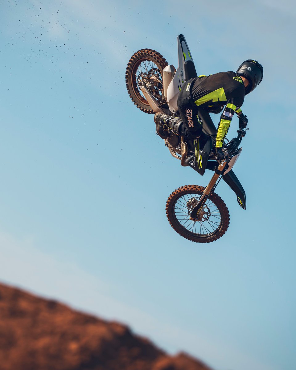 Triumph Motorcycles tweet media