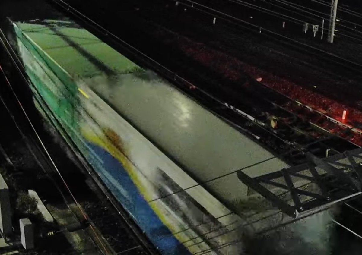 摂州高速貨物 on X