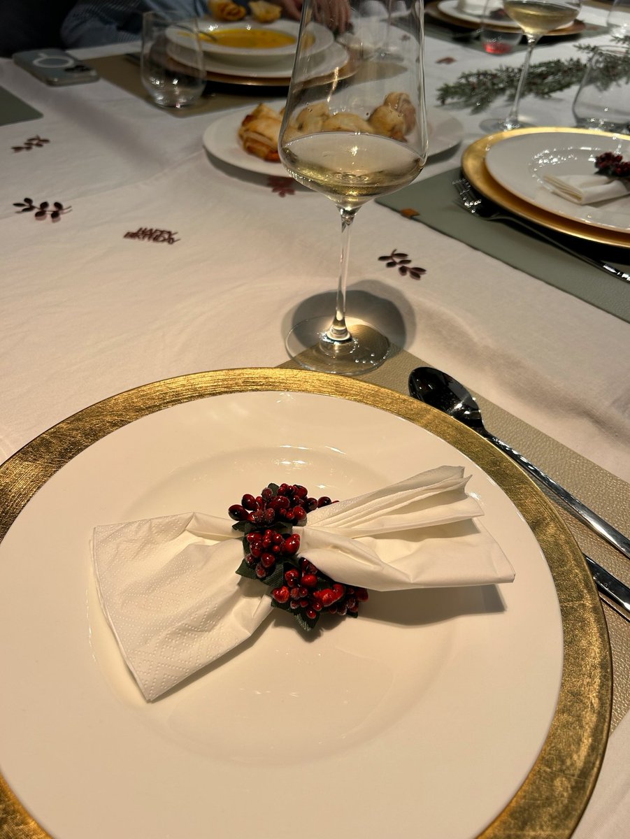 peacearhpn's tweet image. another good day : ✿ ) #peacearhpn ✨