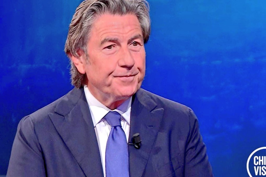 #chilhavisto 
E anche stasera...ho come la "vaga" impressione che Federica non lo regga proprio il De Renzis...gli ribatte ogni parola come mai le ho sentito fare con nessuno
Lui comunque un grandissimo incassatore
Sbaglio?!