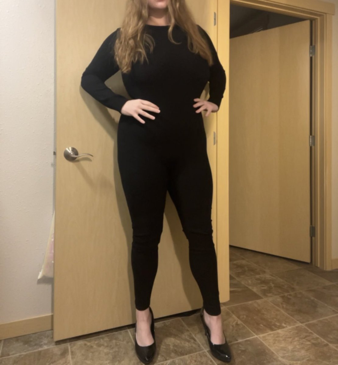 XGoddessC's tweet image. Be my doormat

Giantess heels findom